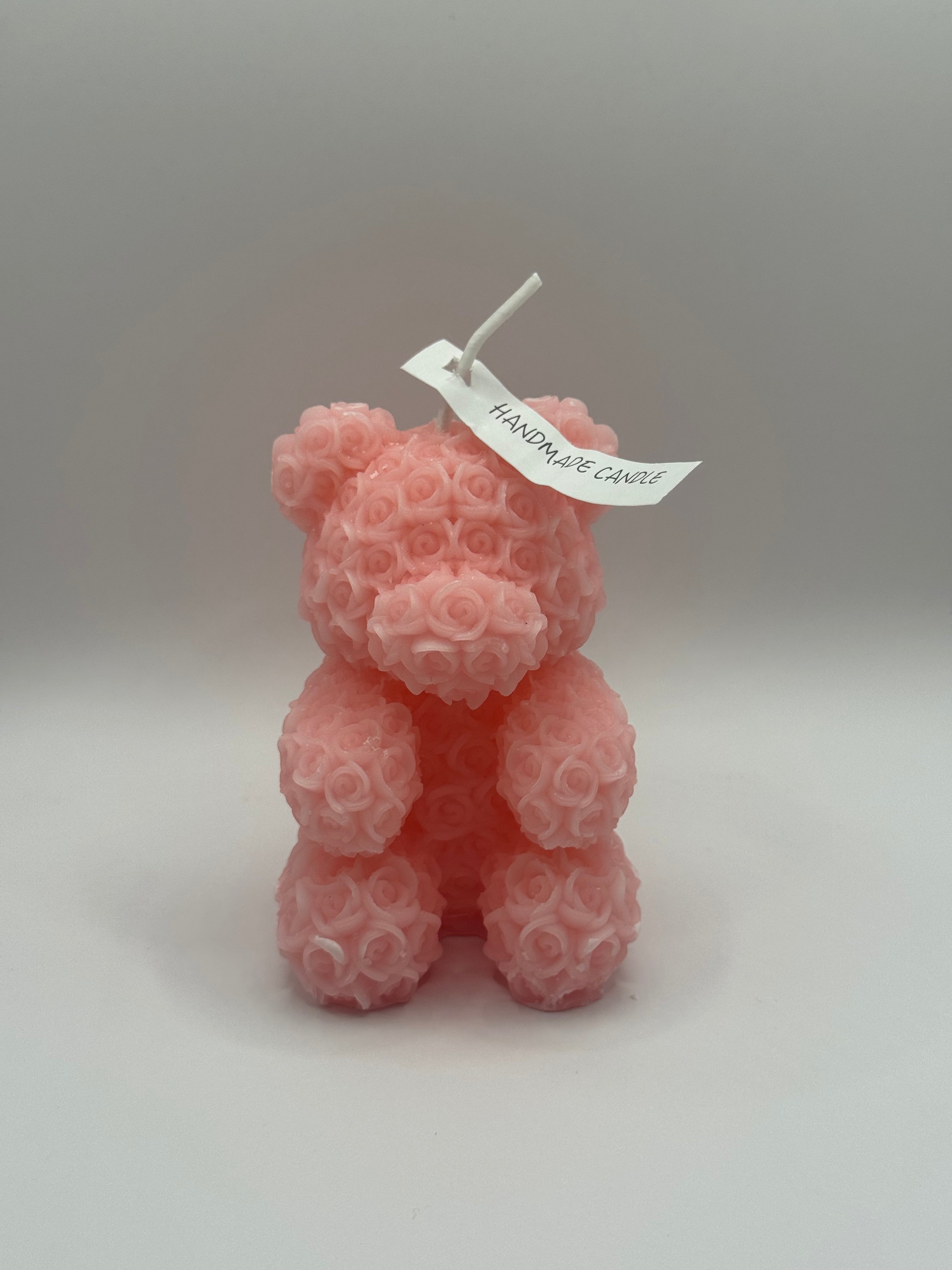 Decoratieve Roze Beertjes Kaars van Roosjes – Natuurlijke Sojawas – Sweet Persimmon & Coriander Geur