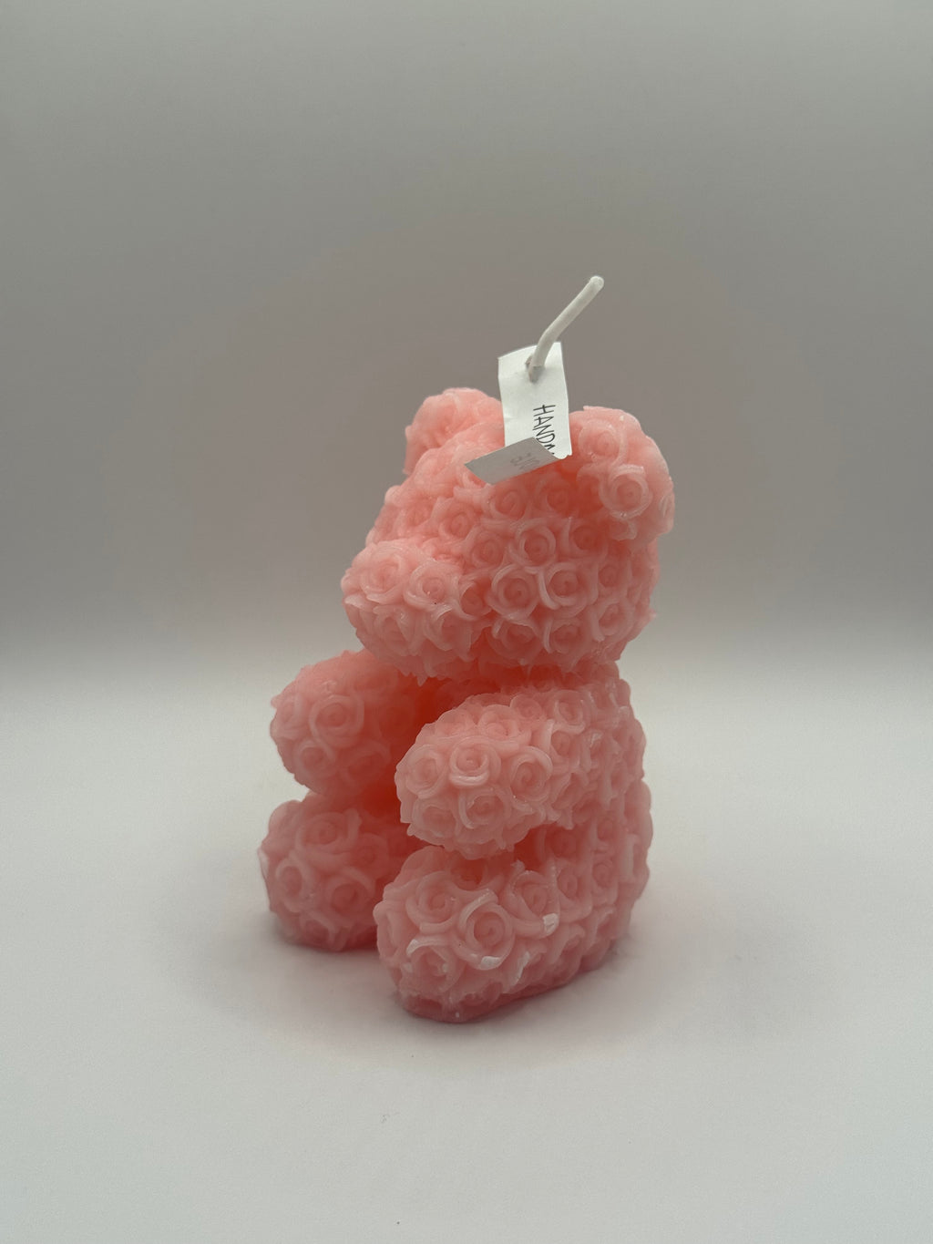 Decoratieve Roze Beertjes Kaars van Roosjes – Natuurlijke Sojawas – Sweet Persimmon & Coriander Geur